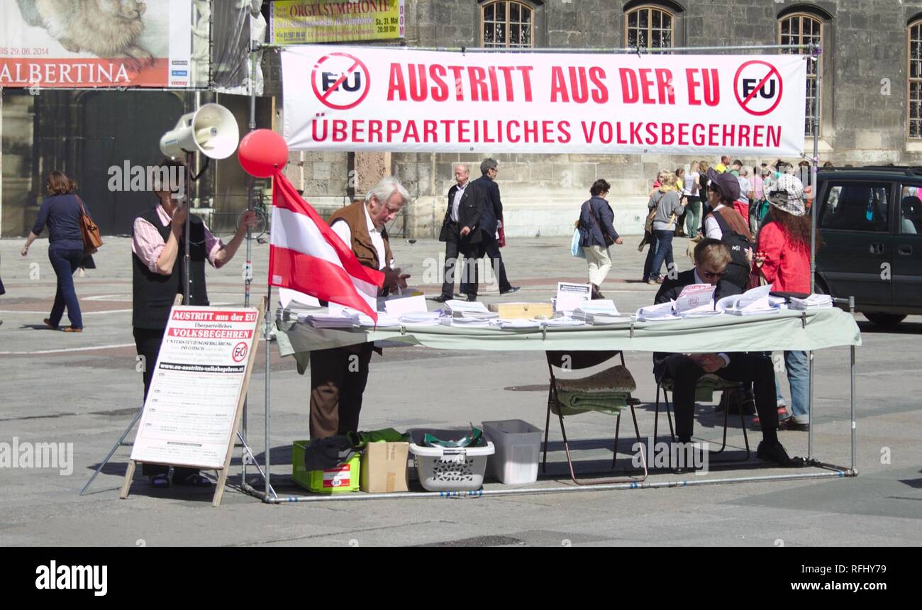 Austritt Aus Der Eu Uberparteiliches Volksbegehren Stock Photo Alamy