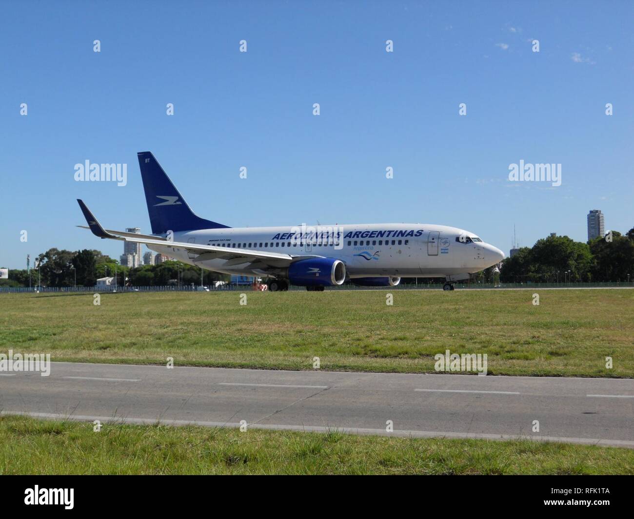 B737-700 Aerolineas Argentinas (23250807693). Stock Photo