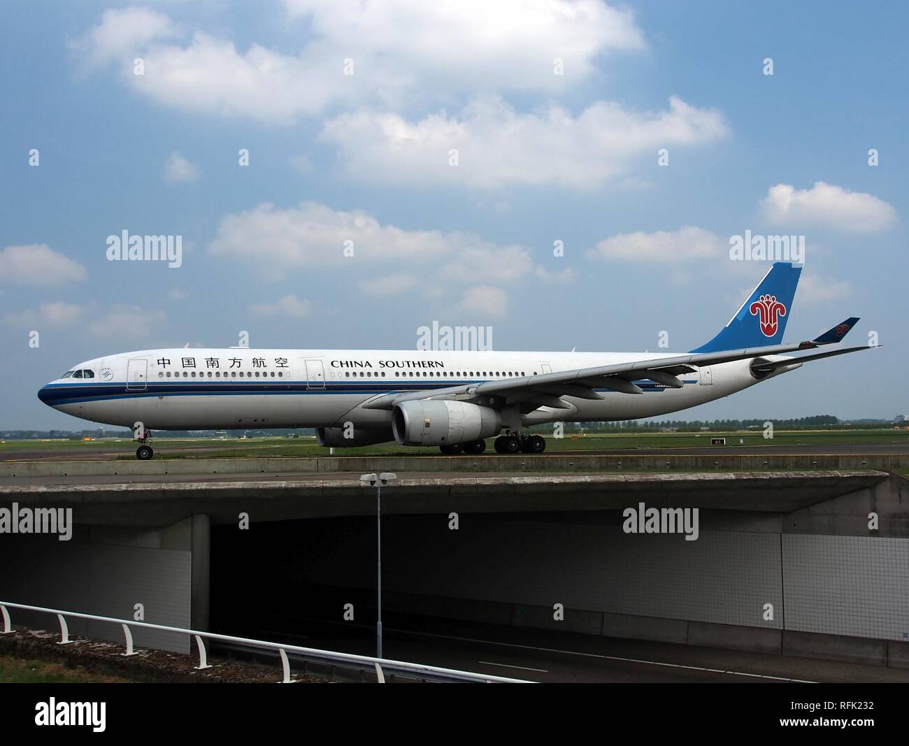 B-6502 China Southern Airlines Airbus A330-343X pic4. Stock Photo