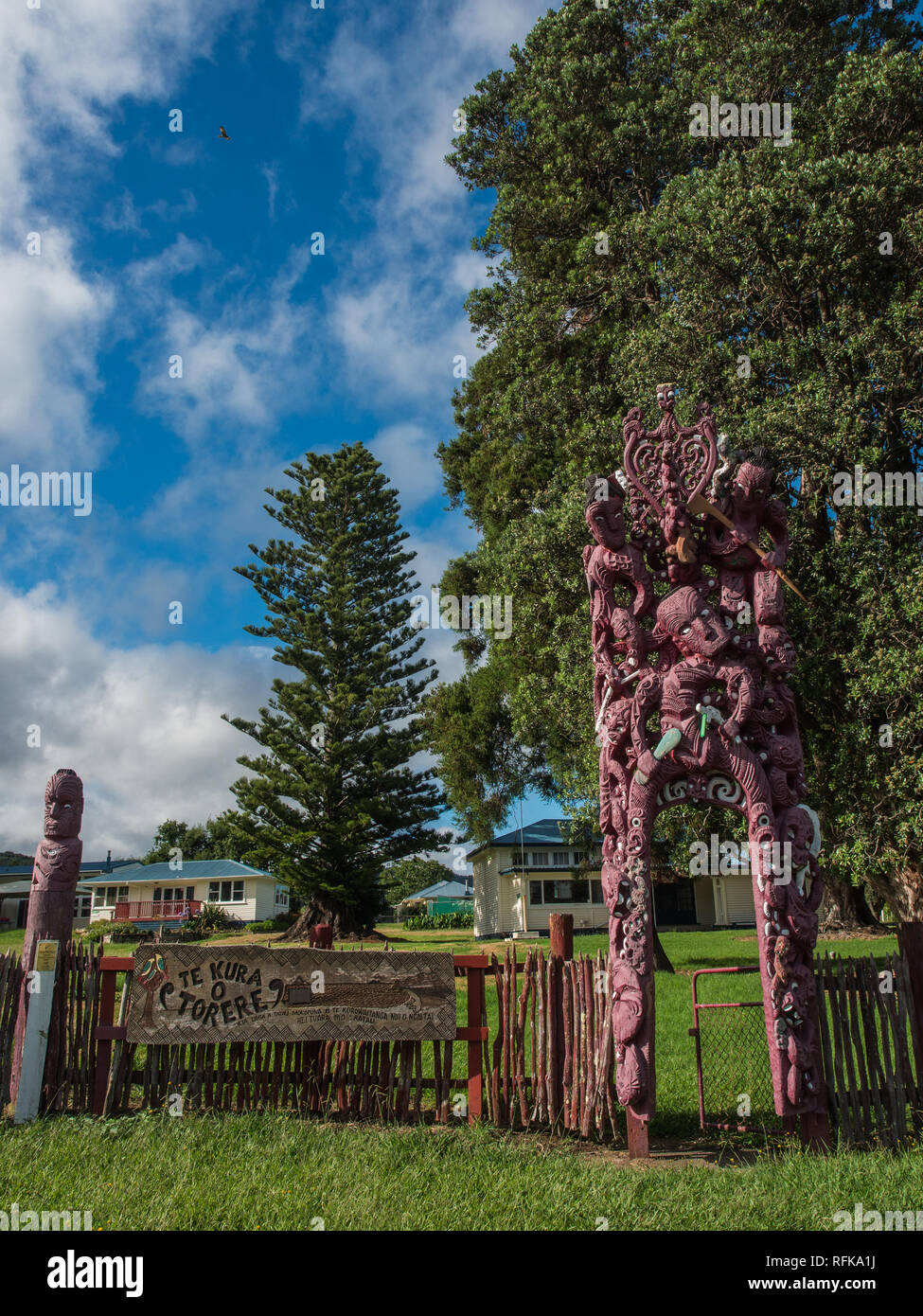 Whakairo Gateway,  Maori wood carving, Te Kura o Torere, Torere School,  Opotiki, East Cape, New Zealand Stock Photo