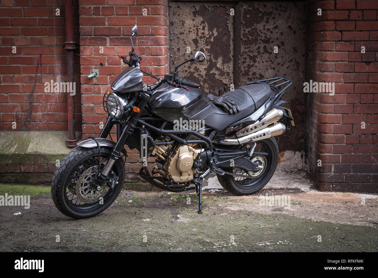 moto morini 1200 scrambler