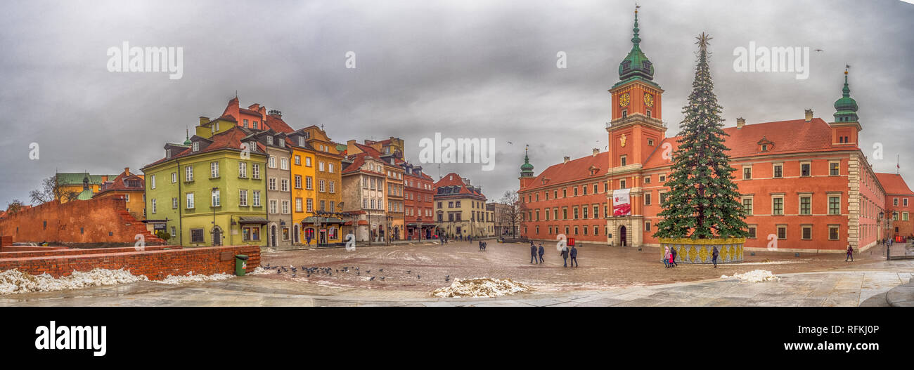 Warsaw, Poland - January  16, 2019:  Panoramic view of Castle Square (Plac Zamkow, one of the best known and most prestigious squere of Warsaw Stock Photo