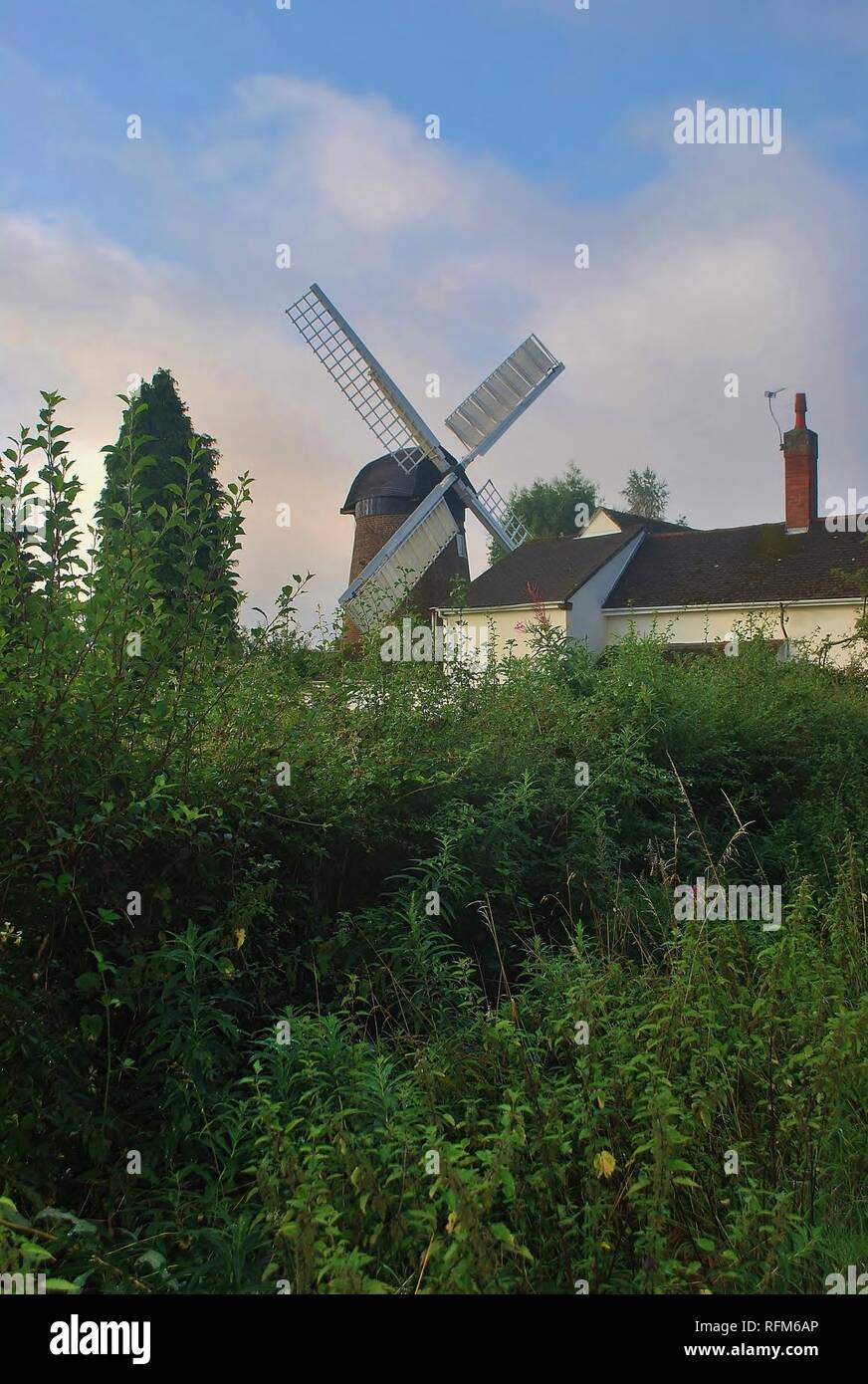 Balsall Common Windmill, Berkswell, Warwickshire (19609021819). Stock Photo