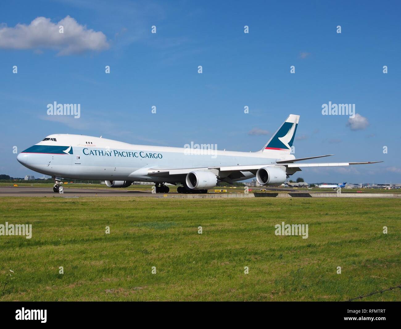 B-LJH Cathay Pacific Boeing 747-867F - cn 39245 taxiing 19july2013 pic-005. Stock Photo
