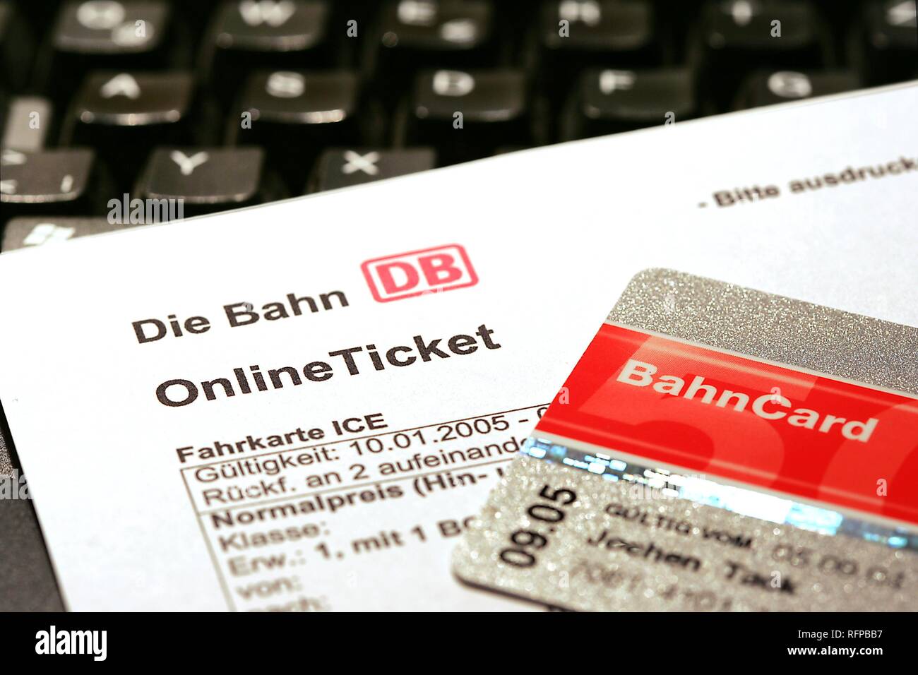 DEU, Germany : Online railway ticket. Booking over the internet, with a  special discount card, Bahncard Stock Photo - Alamy