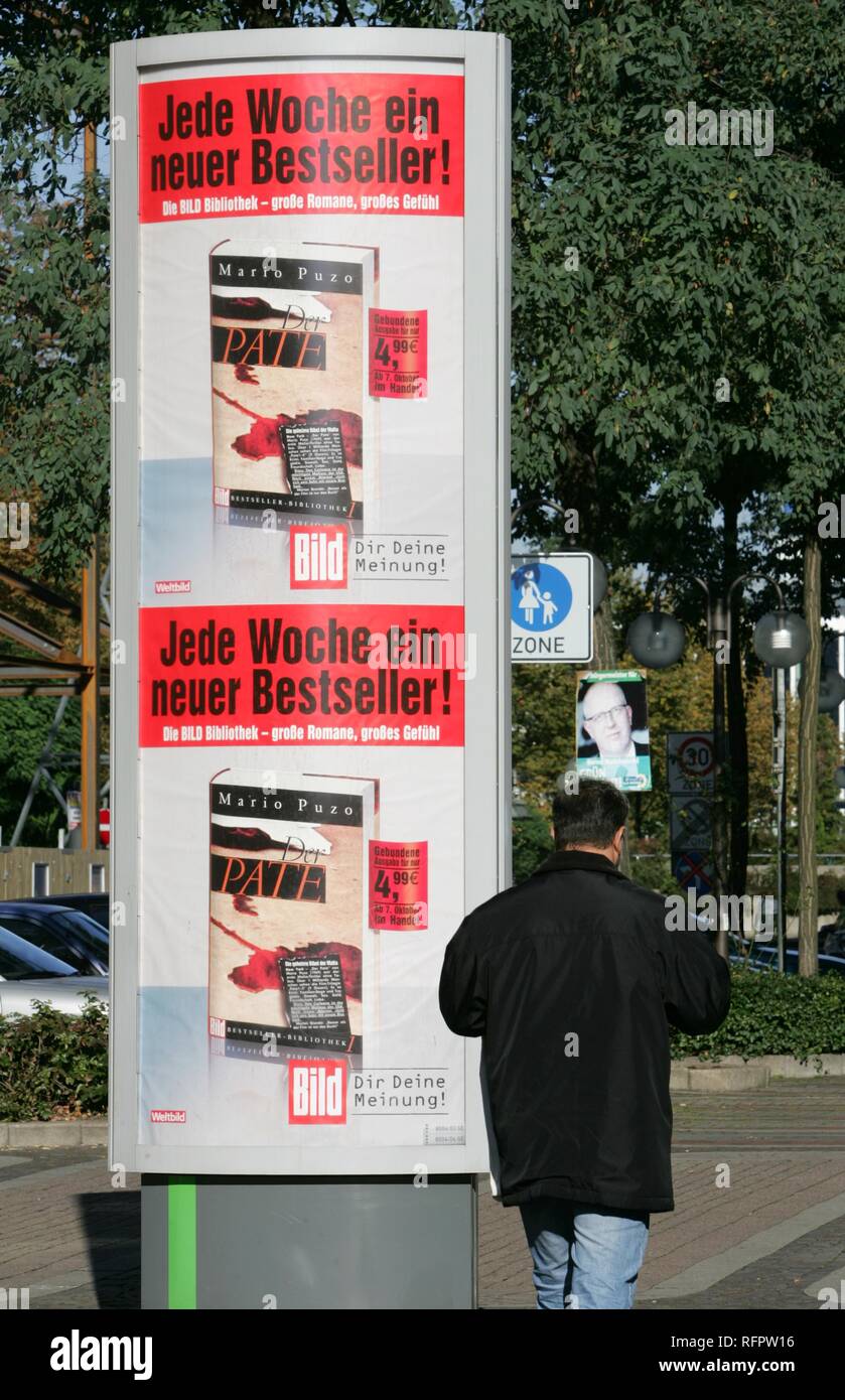 DEU, Germany, Gelsenkirchen: advertising of german tabloid paper BILD Zeitung, bestseller books sold by the paper. Stock Photo