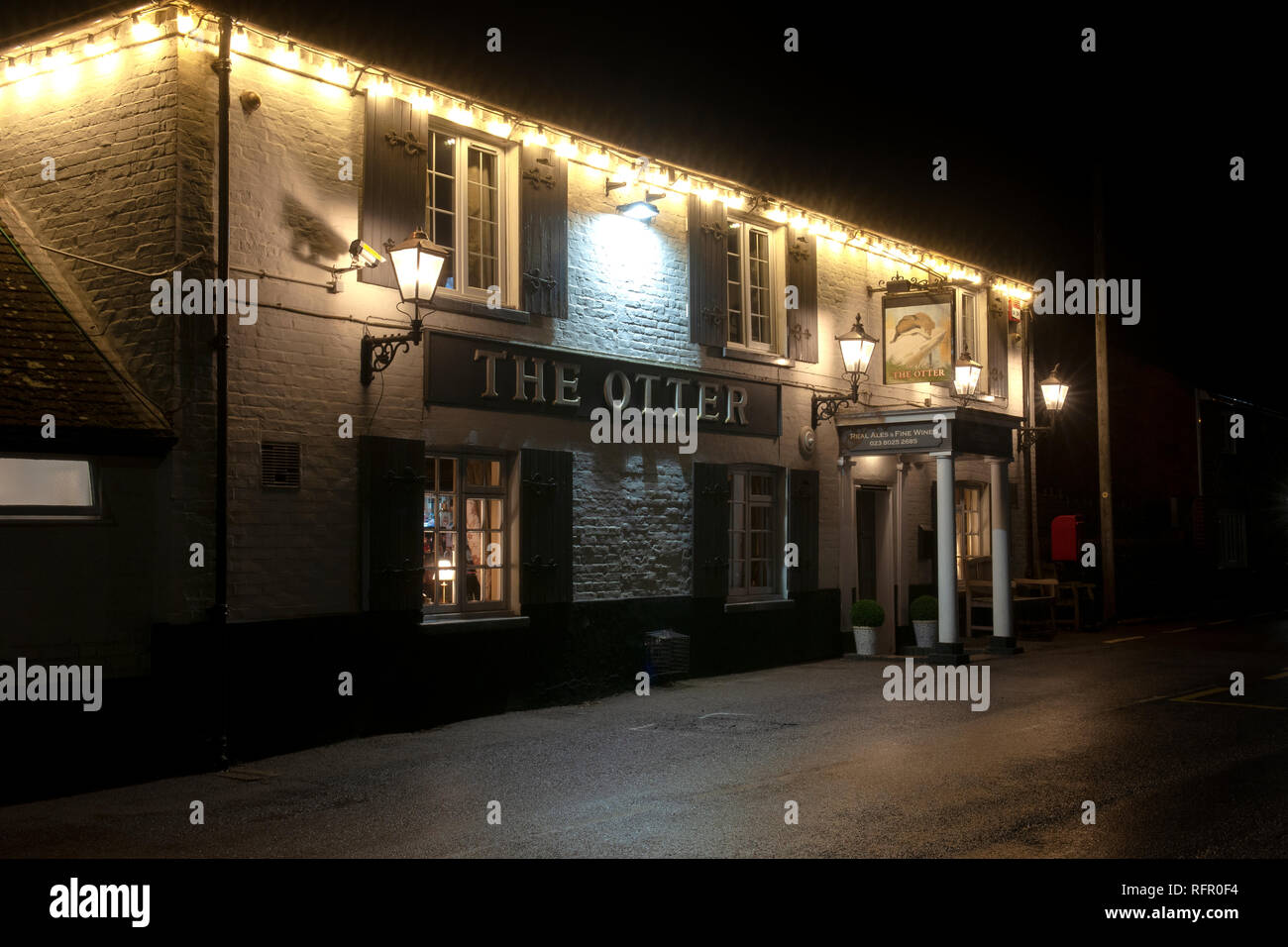 The Otter Pub - Public House - Otterbourne, Hampshire, England, UK Stock Photo