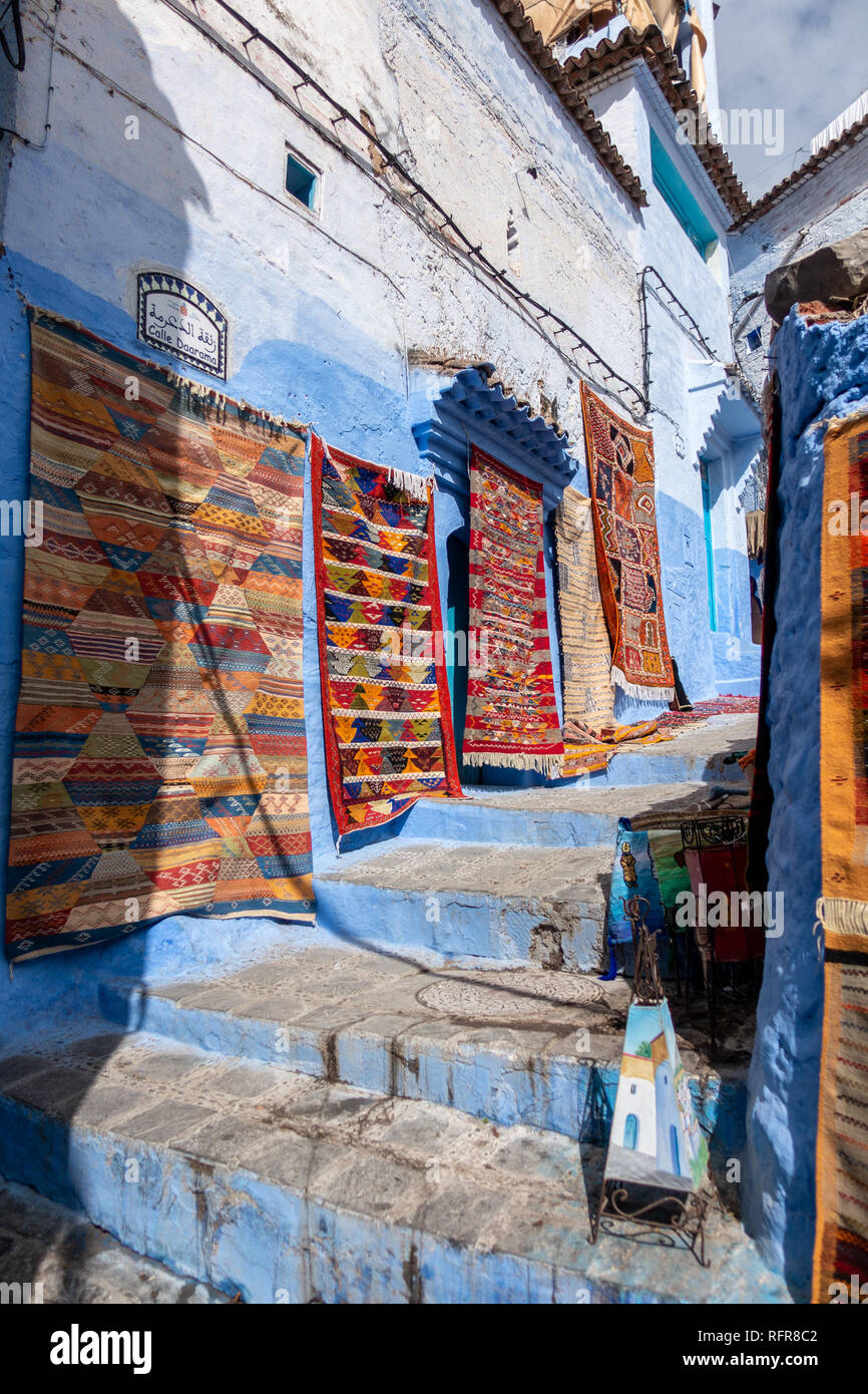 Rugs in chefchaouen morocco hi-res stock photography and images - Alamy