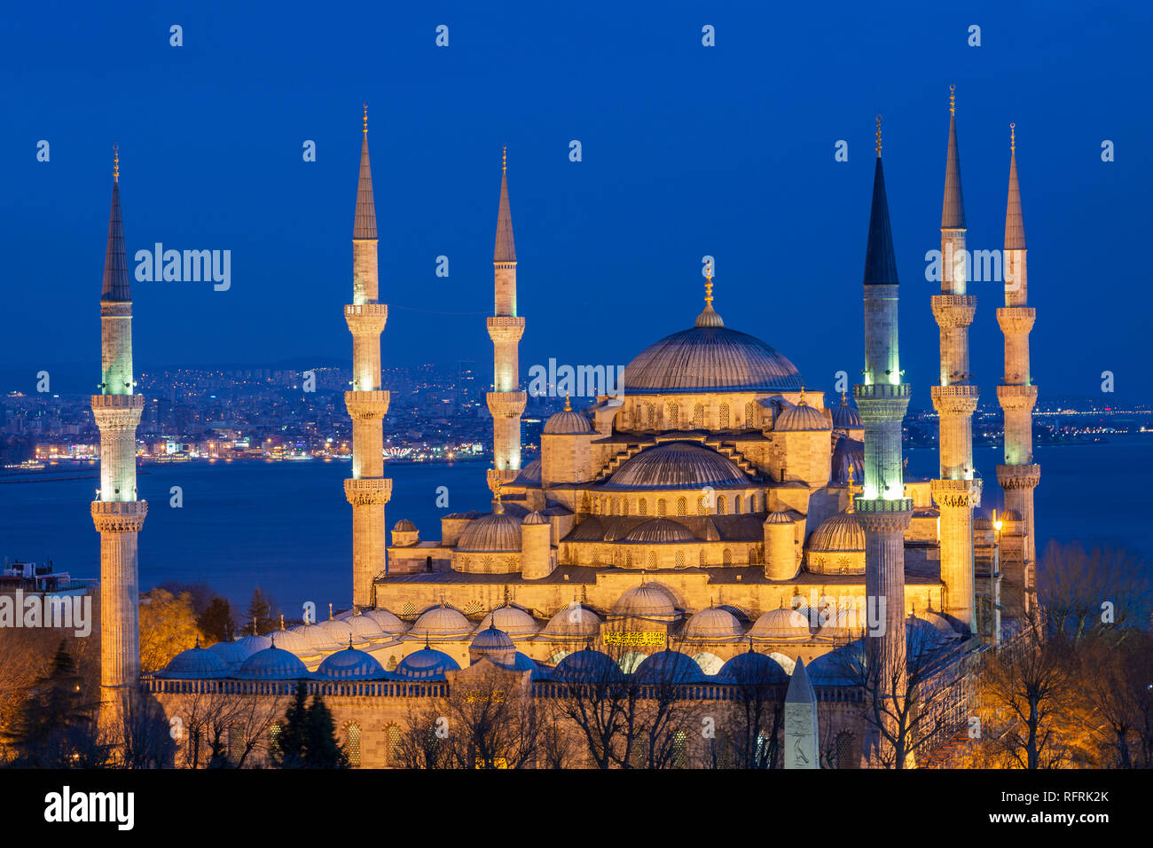 Blue mosque sultanahmet mosque istanbul hi-res stock photography and ...