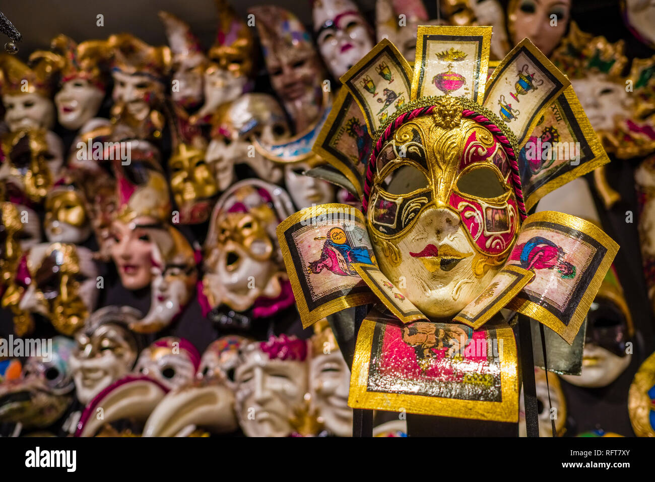 Venice carnival mask hi-res stock photography and images - Alamy
