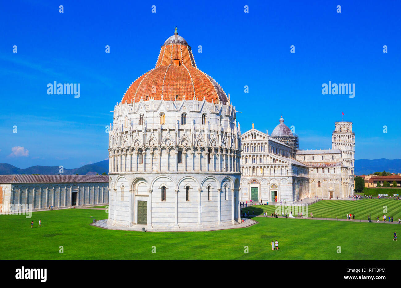 Baptistery, Cathedral and Leaning Tower, Campo dei Miracoli, UNESCO World Heritage Site, Pisa, Tuscany, Italy, Europe Stock Photo