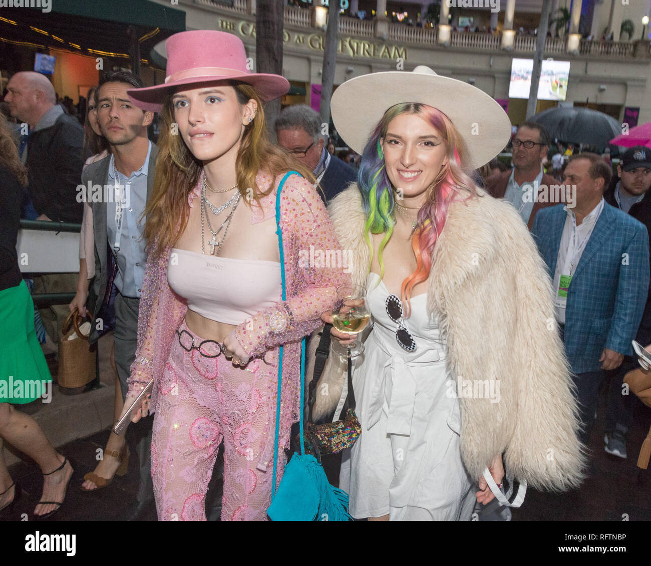 Bella thorne live stream