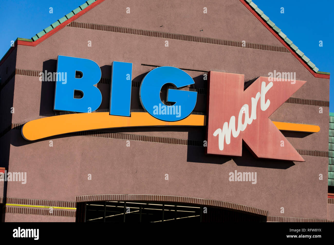 Kmart Logo Stock Photos & Kmart Logo Stock Images Alamy
