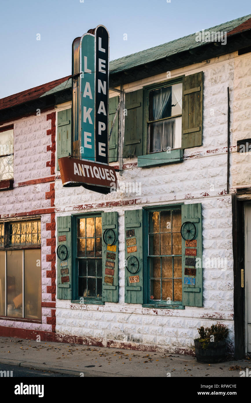 An antique store in Mays Landing, New Jersey Stock Photo Alamy