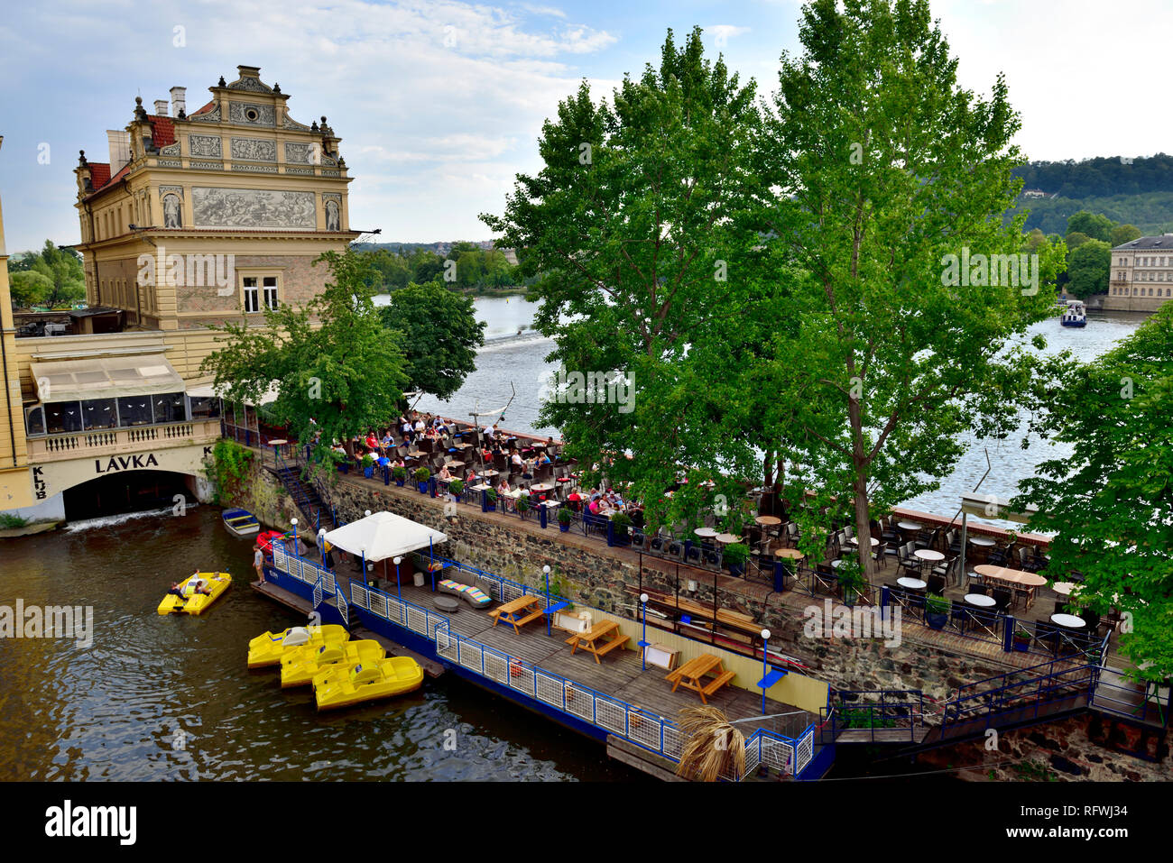 Scully Uitscheiden appel Pedal boat hire next to outdoor restaurant on River Vltava in old town,  downtown, Prague, Czech Republic Stock Photo - Alamy