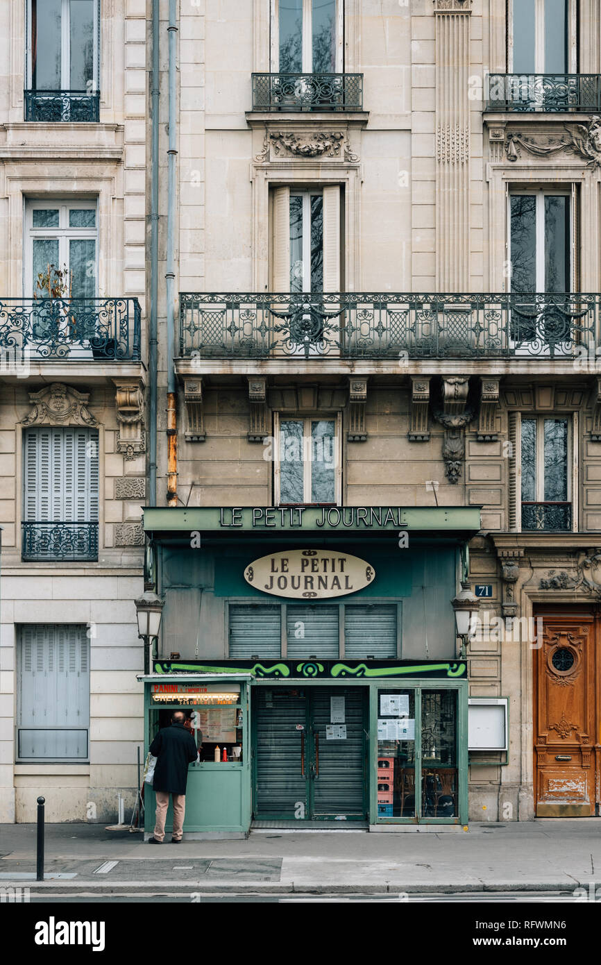 Le Petit Journal High Resolution Stock Photography And Images Alamy