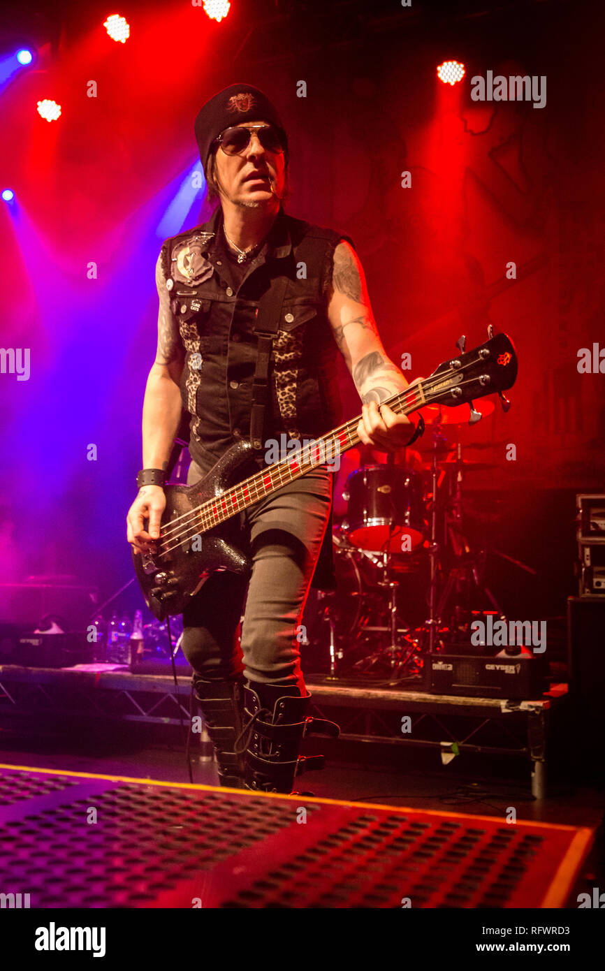 Skid row bassist hi-res stock photography and images - Alamy