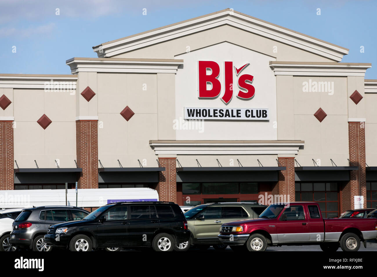 A logo sign outside of a BJ's Wholesale Club location in Chambersburg, Pennsylvania on January 25, 2019. Stock Photo