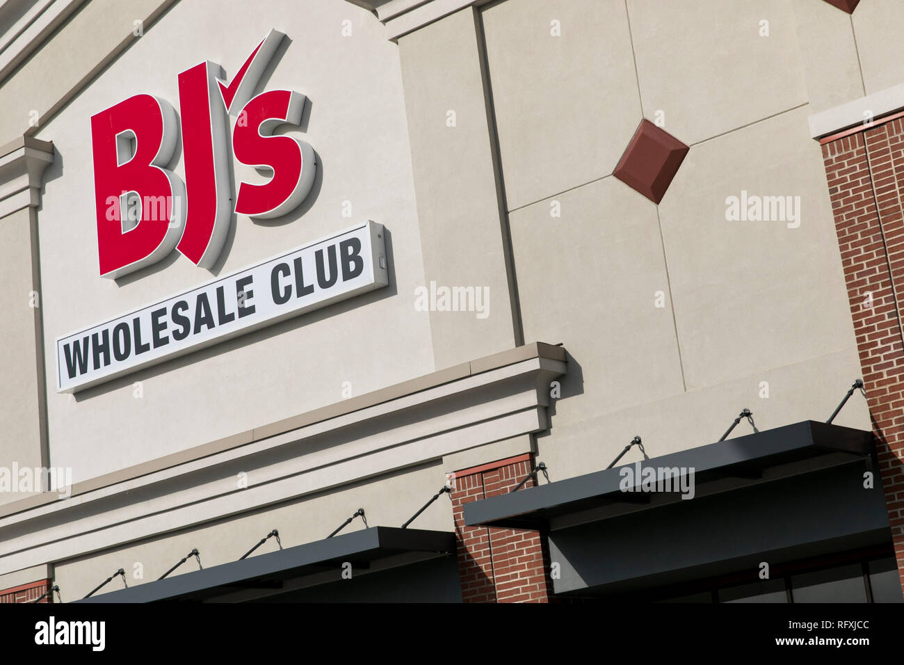 A logo sign outside of a BJ's Wholesale Club location in Chambersburg, Pennsylvania on January 25, 2019. Stock Photo