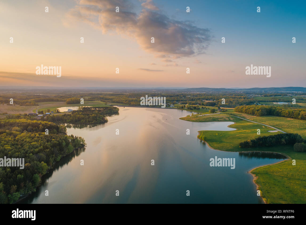 Sunset at Long Arm Reservoir, Pennsylvania Stock Photo Alamy