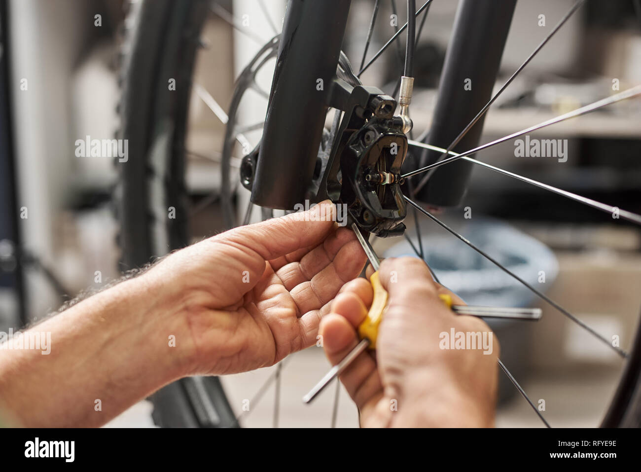 repairing bike brakes