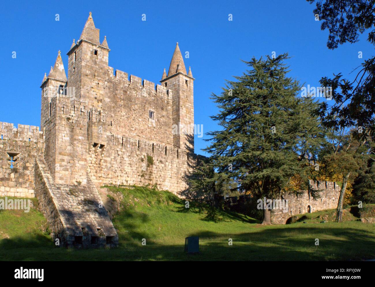Castelo medieval santa maria da feira hires stock photography and images Alamy