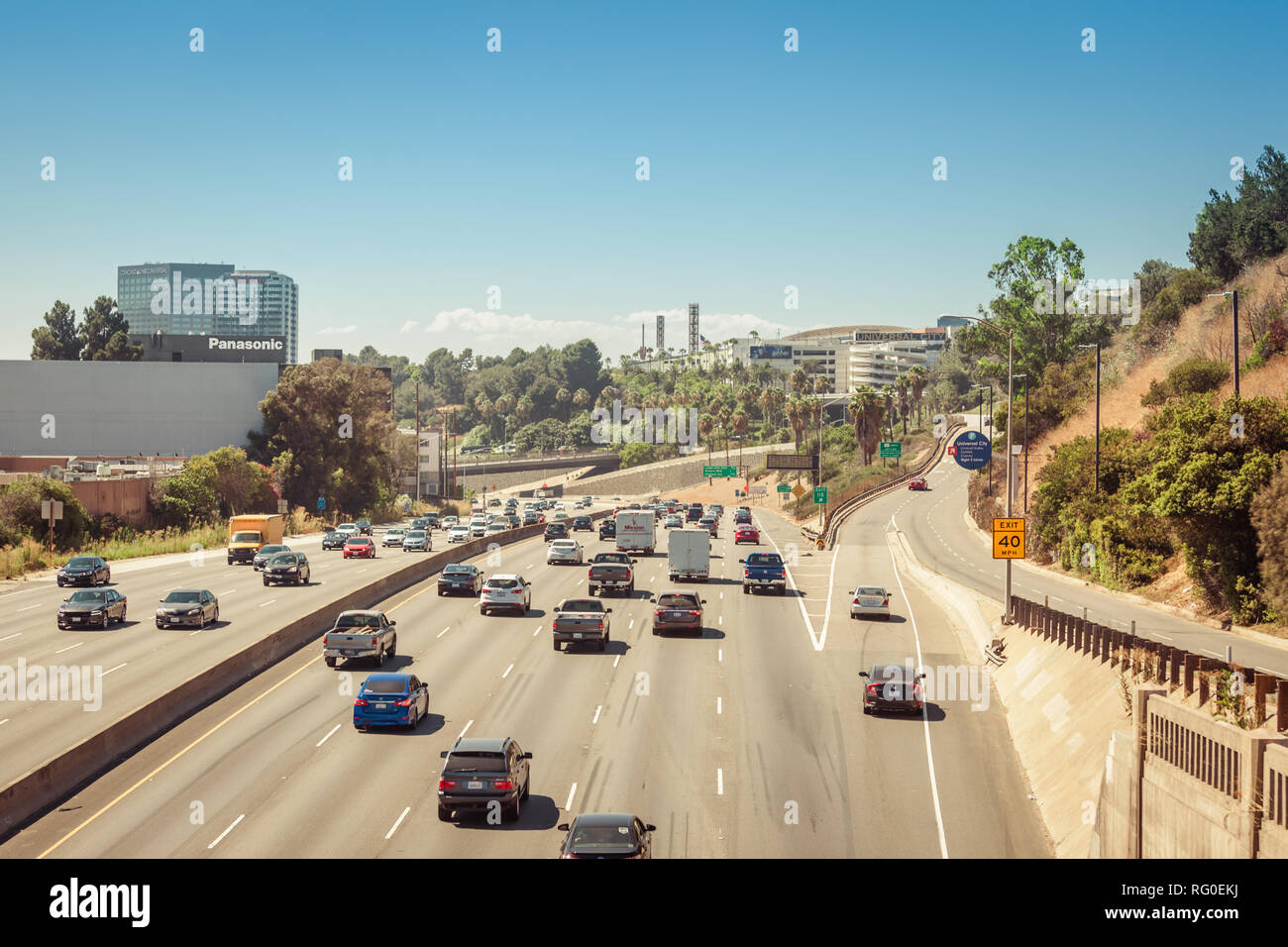 Los Angeles Ca Jul 30 17 U S Highway 101 Or U S Route 101 Directing Towards Universal City In Los Angeles Stock Photo Alamy Los Angeles Ca Jul 30 17 U S Highway 101 Or U S Route 101 Directing Towards Universal City In Los Angeles Stock Photo Alamy