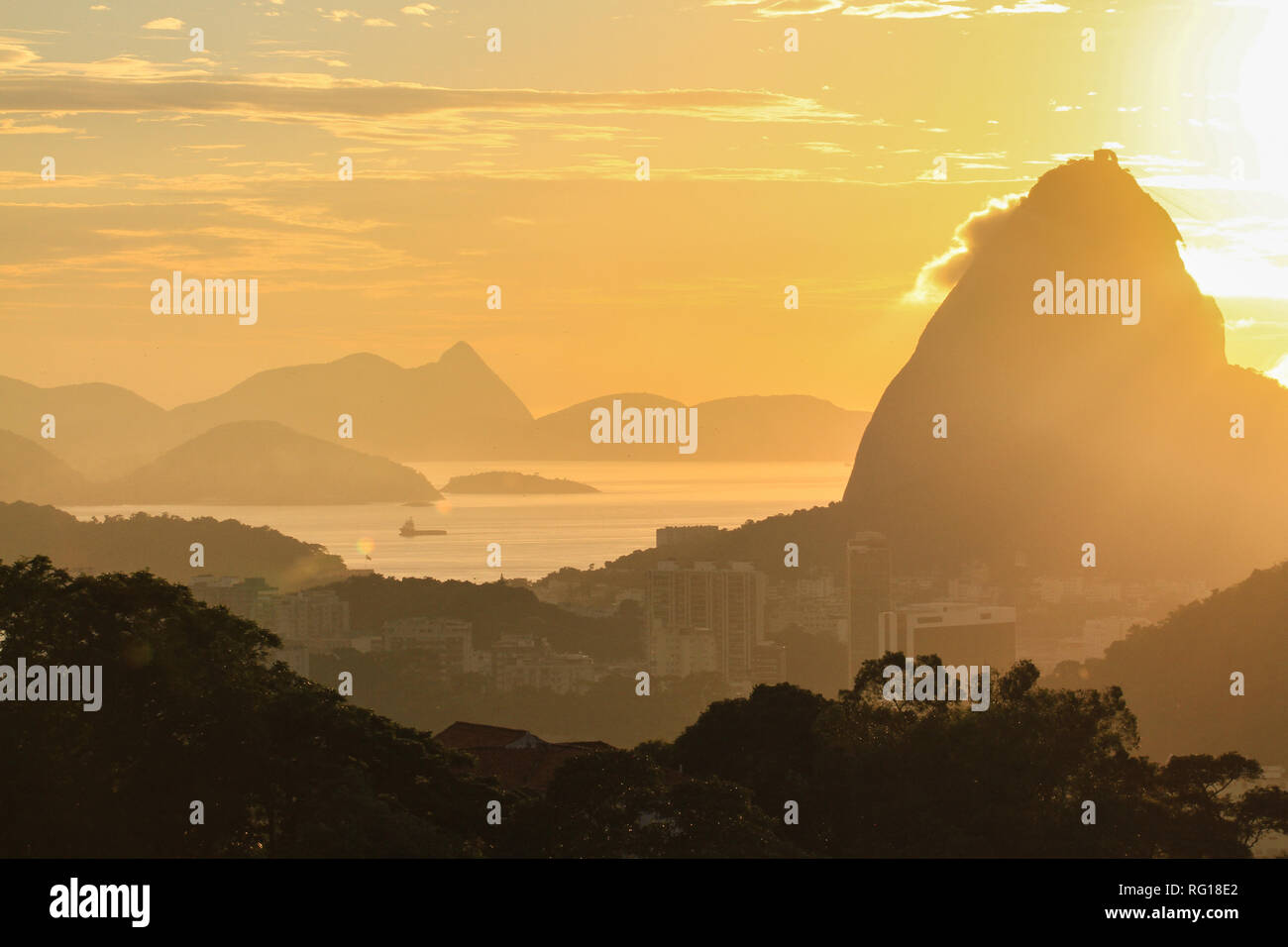 Stunning view of sugarloaf mountain, Rio de Janeiro, at sunset Stock Photo