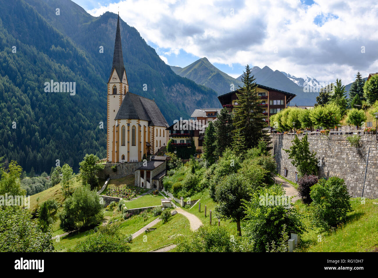 The St Vincent Church in Heiligenblut am Großglockner on a sunny day Stock Photo