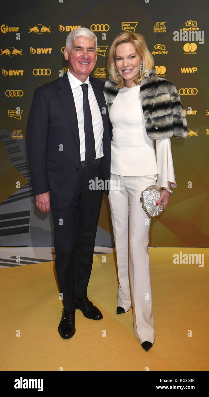 Kitzbuhel Austria 26th Janaury 19 Entrepreneur Alexandra Swarovski And Her Husband Michael Heinritzi Come To The Kitz Race Party Traditionally This Event Takes Place In The Finish Area Of The Hahnenkamm Race