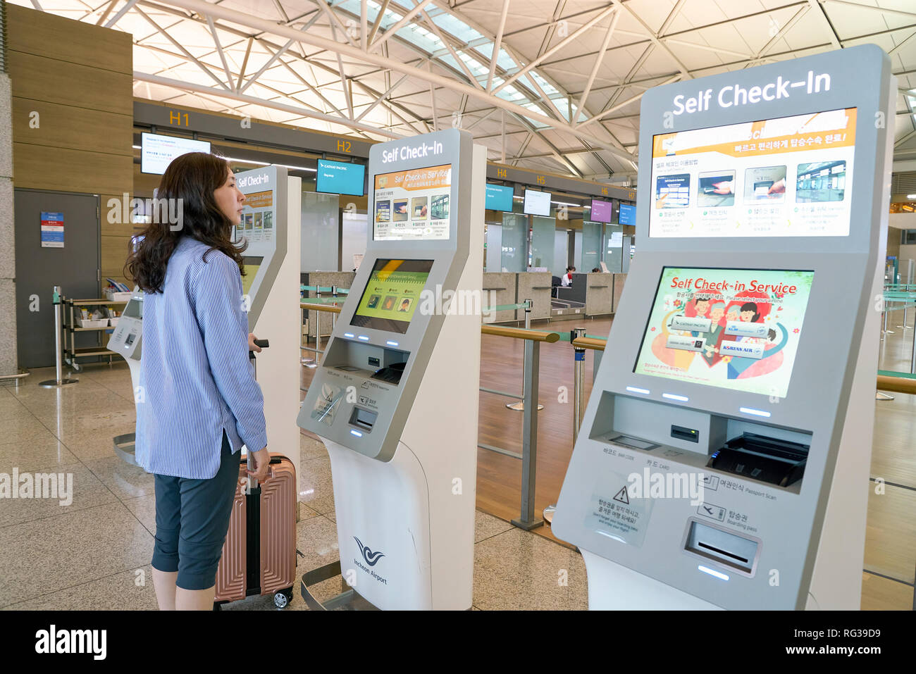 INCHEON, SOUTH KOREA - CIRCA JUNE, 2017: self check-in kiosks at ...