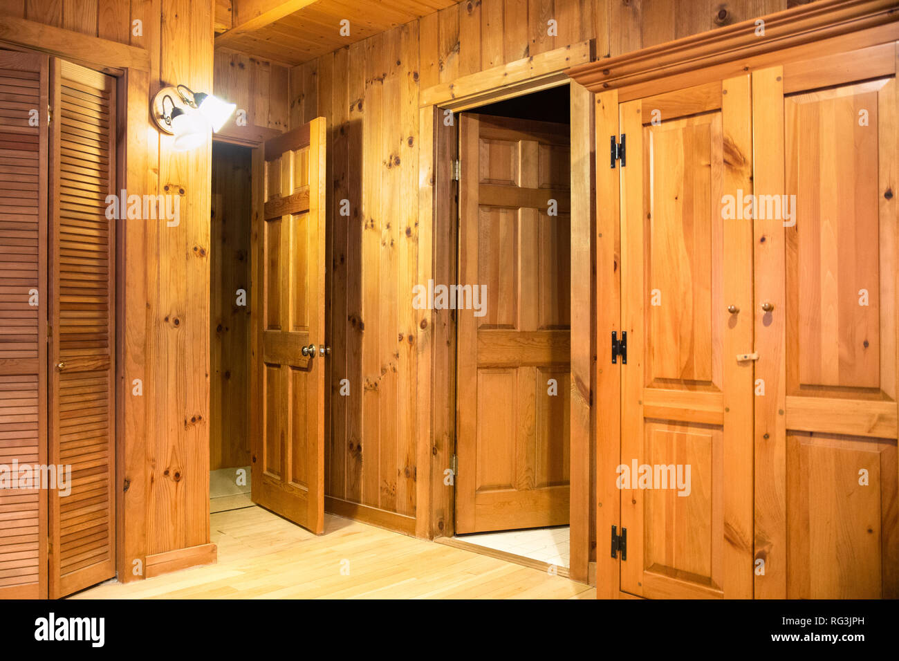 Wood Cabin Stock Photos Wood Cabin Stock Images Page 2 Alamy
