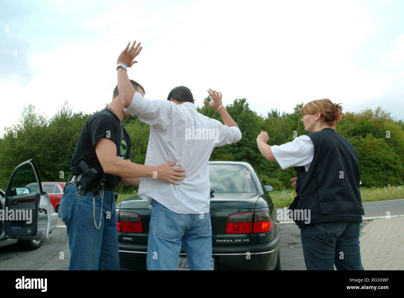 DEU, Germany, NRW: Civilian drug squad officers of the Highwaypolice, Highway patrol, controls cars in the german dutch border Stock Photo