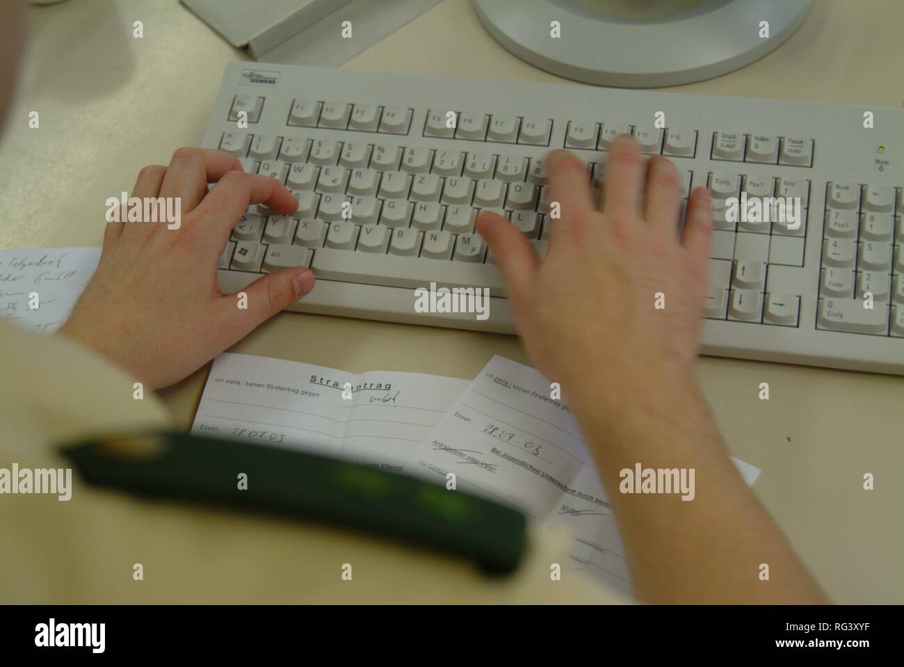 Deu Germany Essen Office Work At The Police Station Paperwork