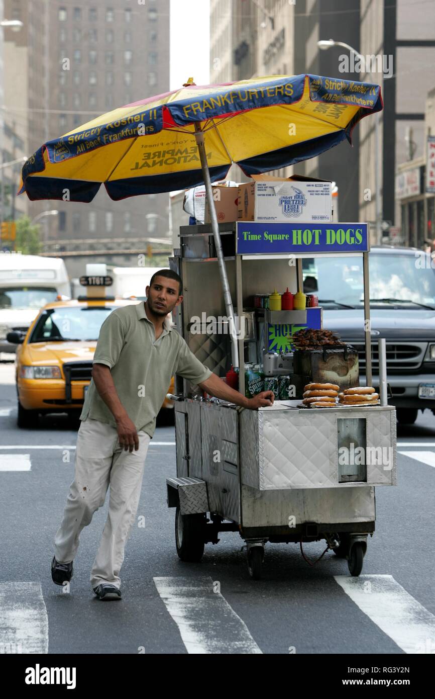 USA, United States of America, New York City Mobil Hot dog takeaway on