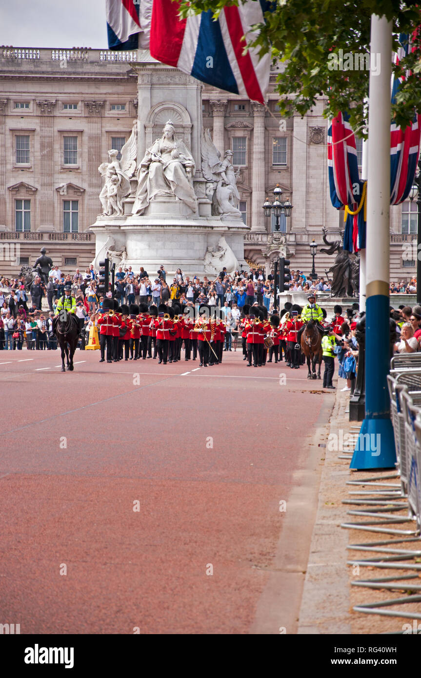 The Changing of the Guard, on the Mall in London Stock Photo
