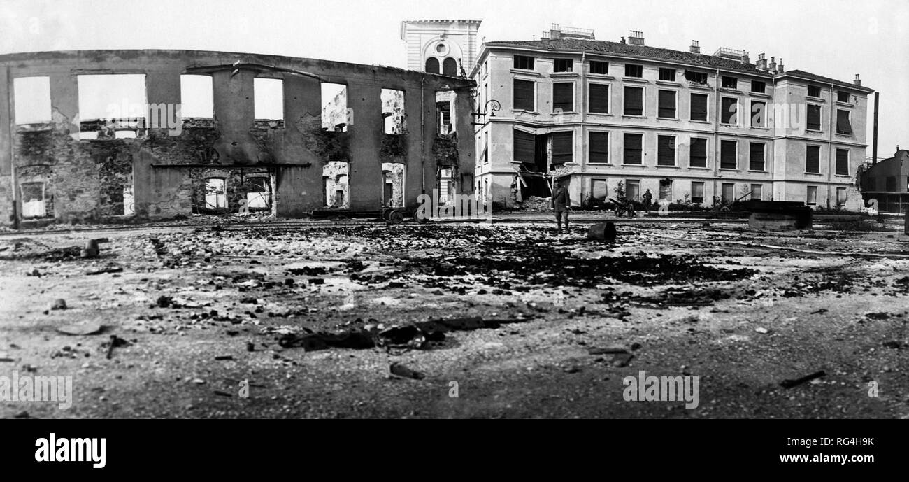 World war one architecture Black and White Stock Photos & Images - Alamy