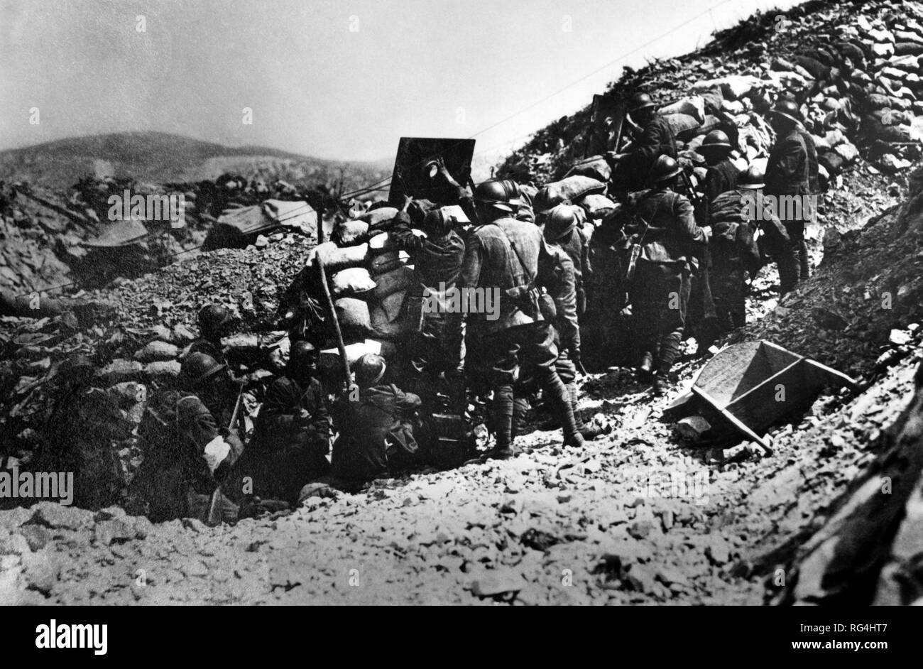 soldiers in the trenches on sabotino, Italy 1915-18 Stock Photo