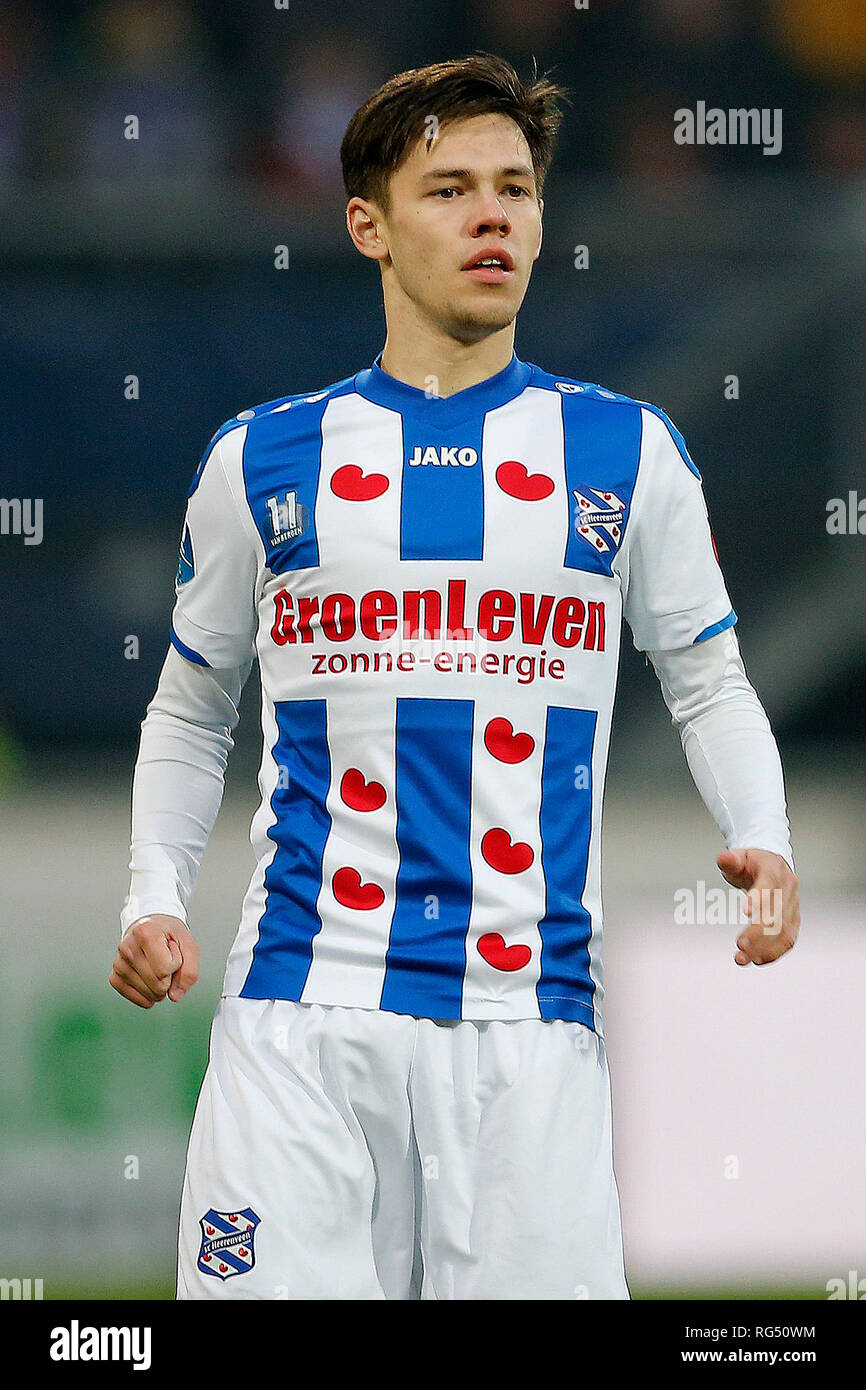 HEERENVEEN, 27-01-2019, Abe Lenstra Stadium, season 2018 / 2019, Dutch  Eredivisie, SC Heerenveen player Mitchell van Bergen during the match SC  Heerenveen - AZ Stock Photo - Alamy