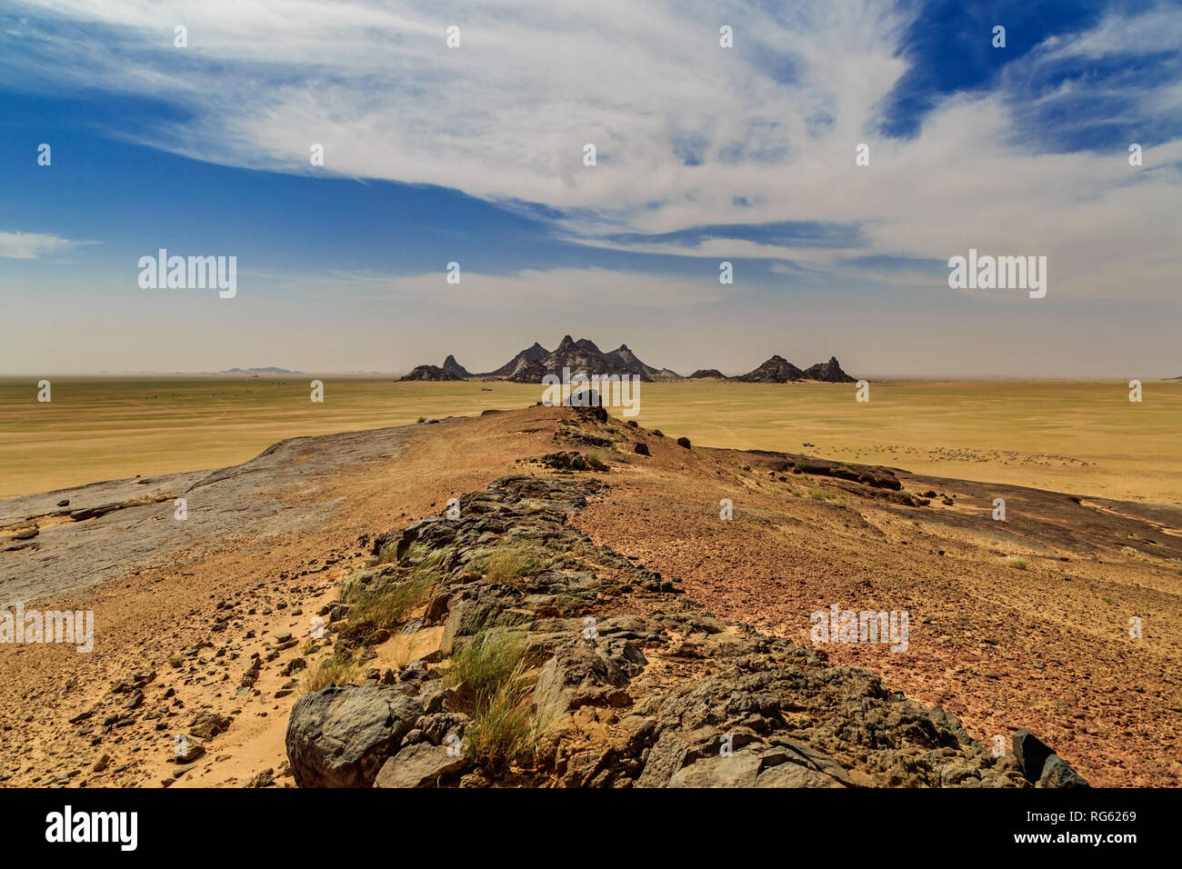 Desert mountain landscape, Saudi Arabia Stock Photo Alamy