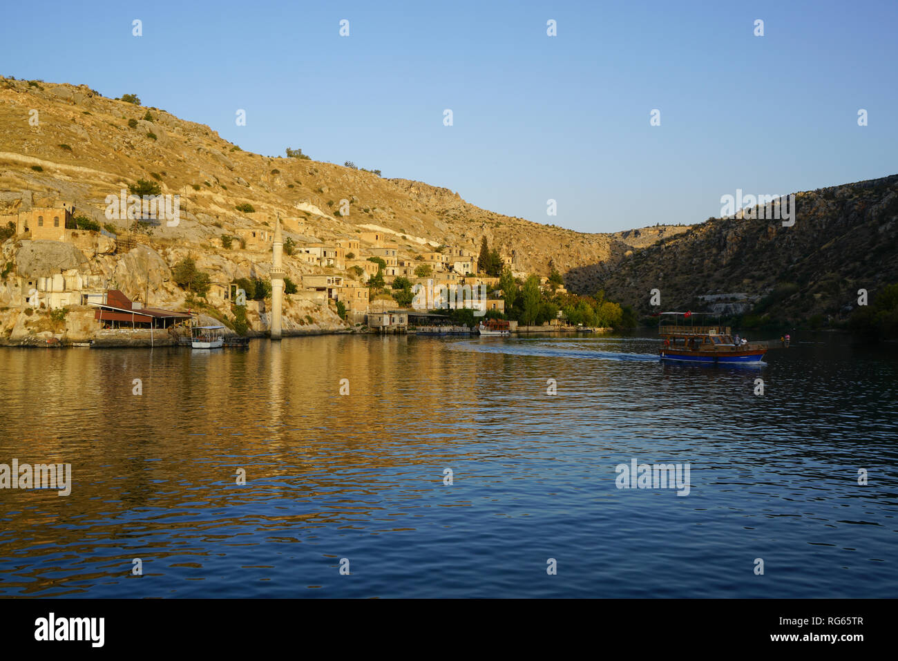Village and mosque stayed under water of Firat River (Euphrates), Halfeti, Turkey Stock Photo