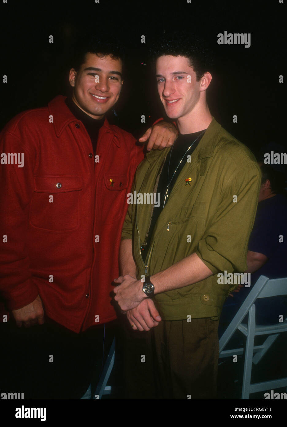 HOLLYWOOD, CA NOVEMBER 28 Actor Mario Lopez and actor Dustin Diamond