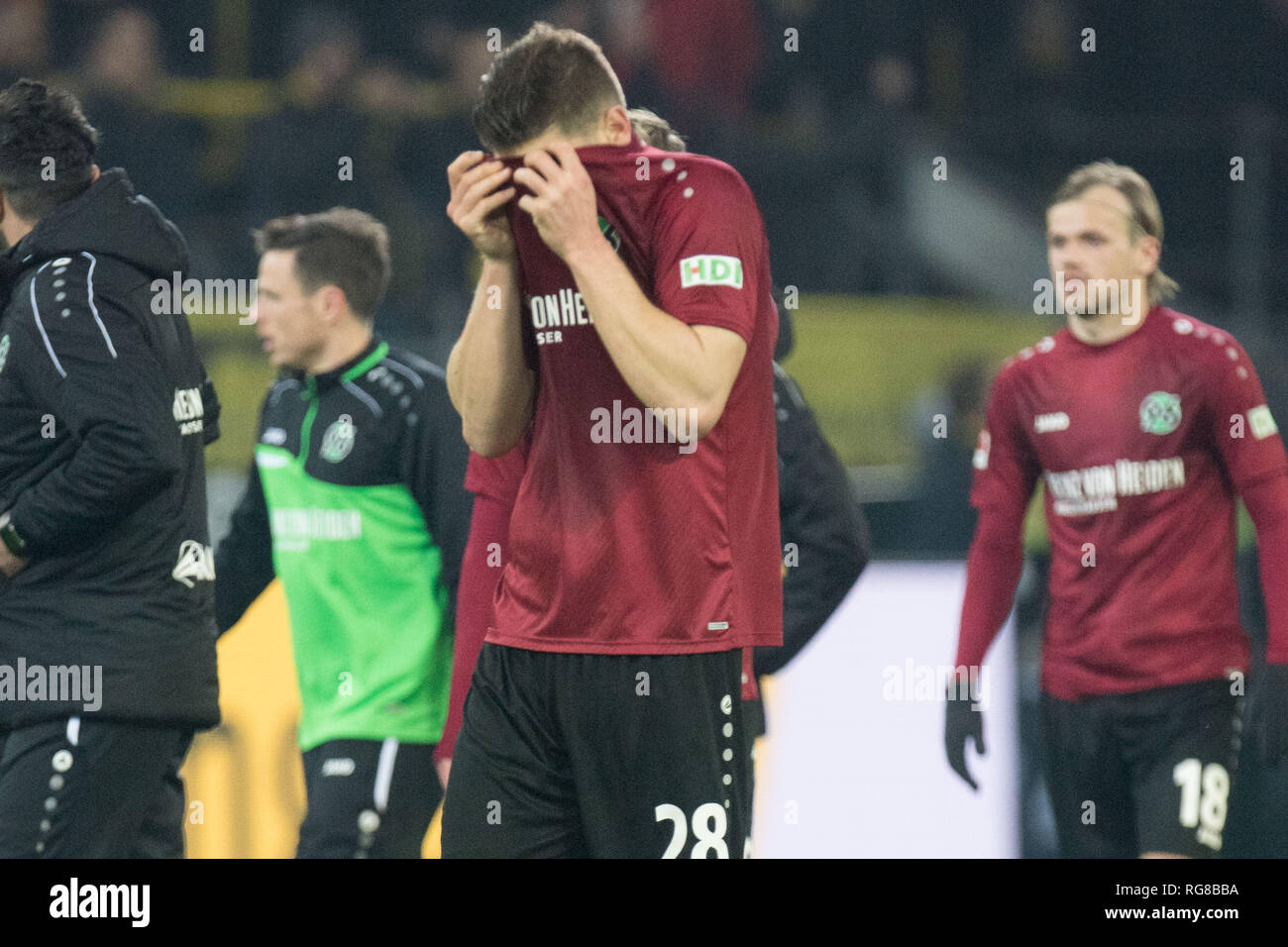 Dortmund, Deutschland. 26th Jan, 2019. Kevin WIMMER (H) pulls his jersey over his head, frustrated, frustrated, frustrated, disappointed, disappointed, disappointment, disappointment, sad, half figure, half figure, gesture, gesture, football 1st Bundesliga, 19th matchday, Borussia Dortmund (DO ) - Hanover 96 (H) 5: 1, on 26.01.2019 in Dortmund/Germany. ¬ | usage worldwide Credit: dpa/Alamy Live News Stock Photo