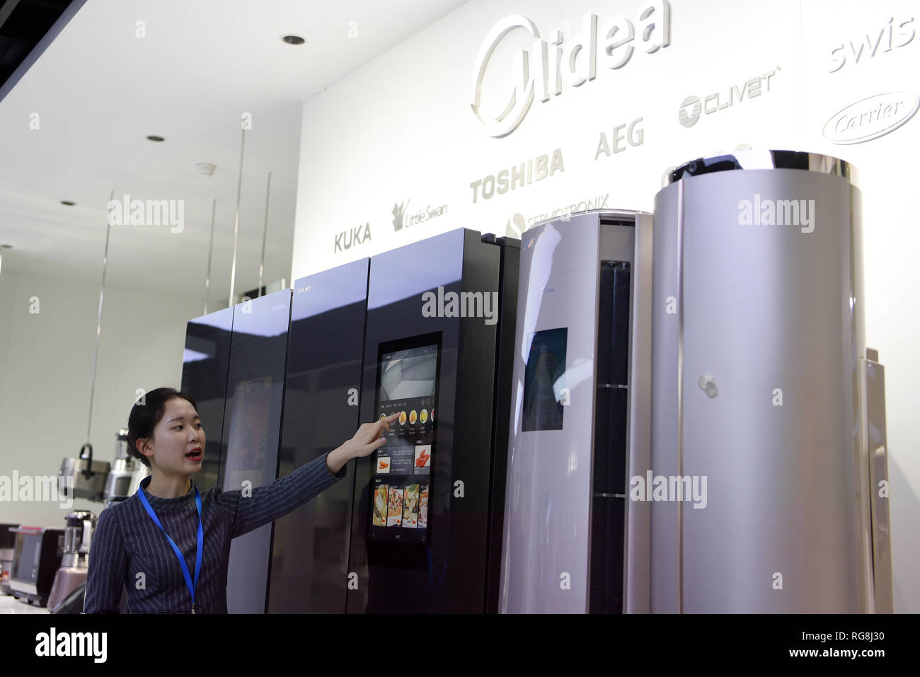 Midea appliances hires stock photography and images Alamy