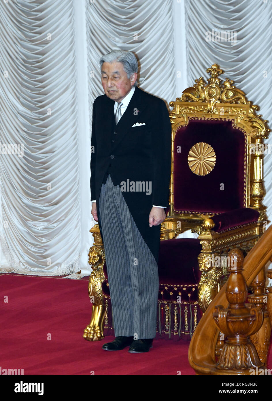 Chrysanthemum throne hires stock photography and images Alamy