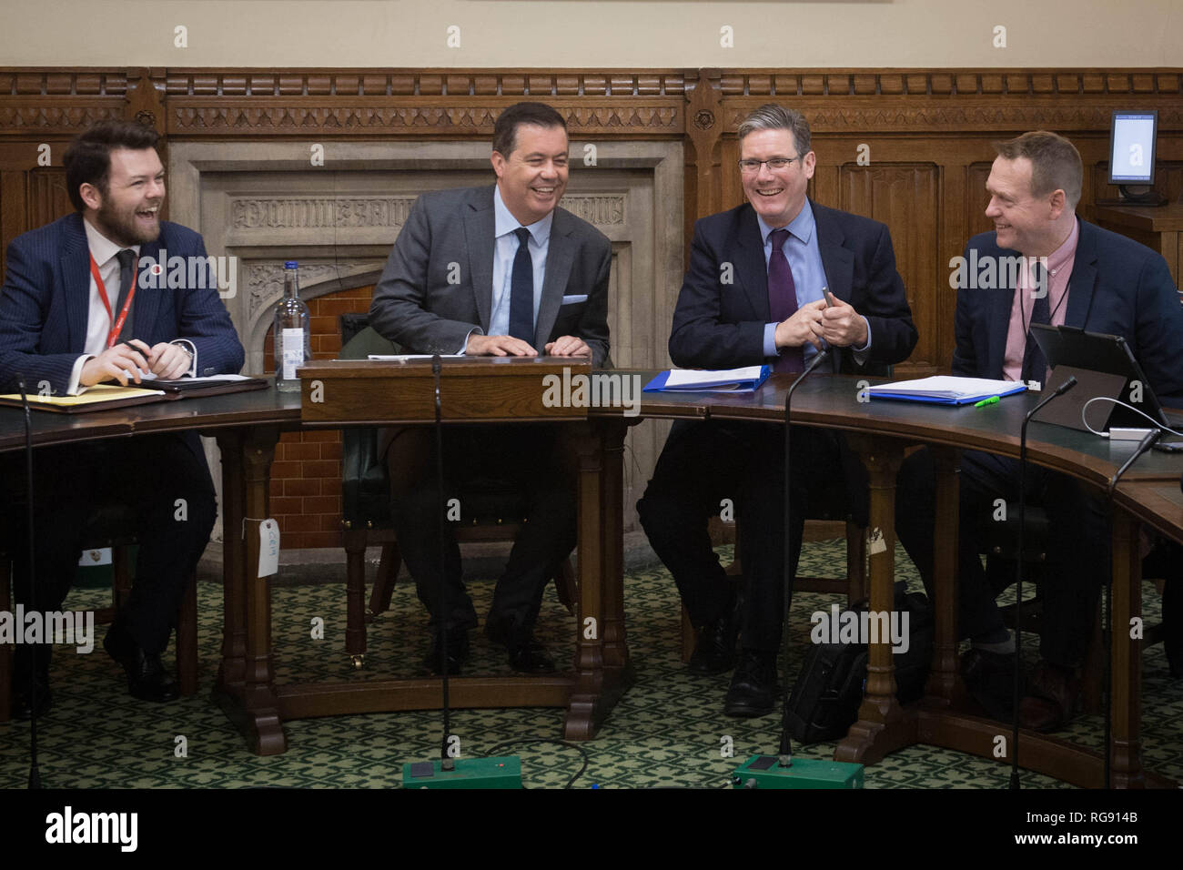 Shadow Brexit secretary Sir Keir Starmer (second right) meets (from left) Labour Party advisor Ruaidhri O'Donnell, Glyn Roberts of Retail NI and Geoff Nuttall of the NI Council for Voluntary Action at the House of Commons as representatives of Northern Ireland's business, farming, trade union, community and voluntary sectors visit Westminster to press for a Brexit deal. Stock Photo
