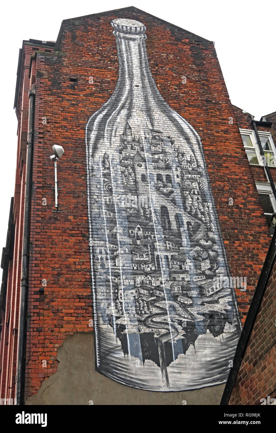 Esher Art bottle, Cross Keys St, Manchester NQ4, North West England, UK, M4 5ET Stock Photo