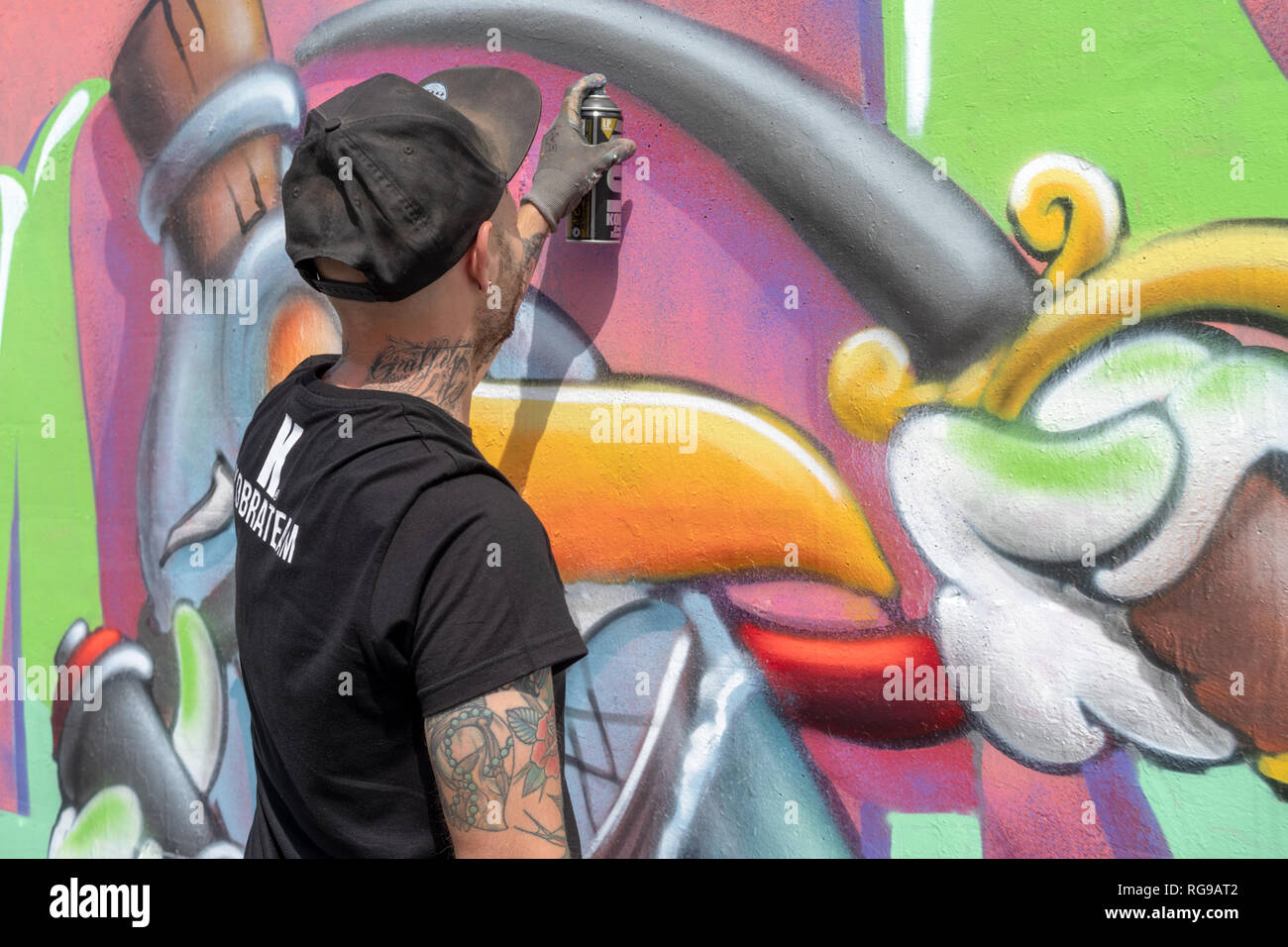 Young man graffiti artist hi-res stock photography and images - Alamy