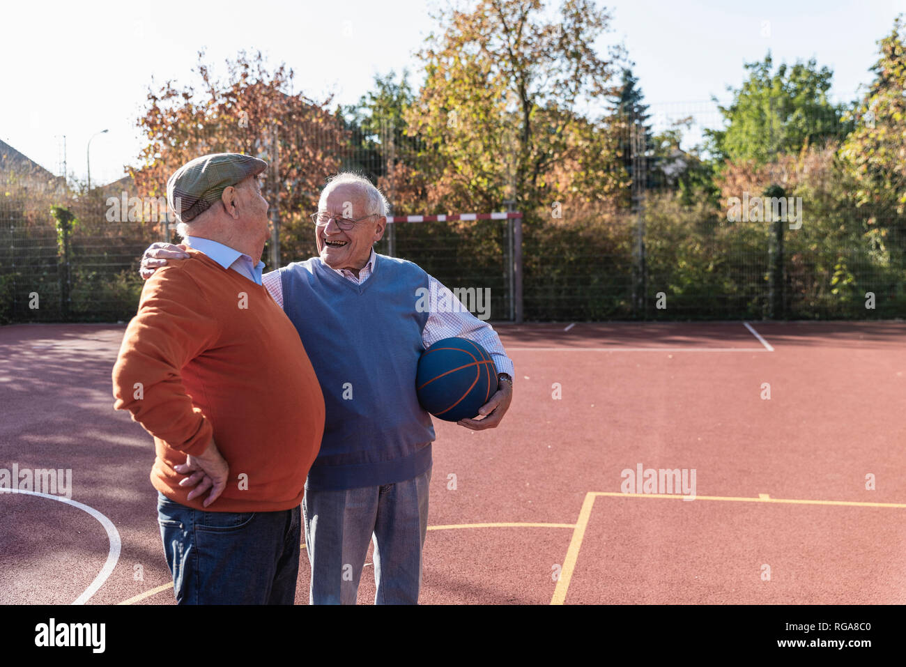 Seniors having fun hi-res stock photography and images - Alamy