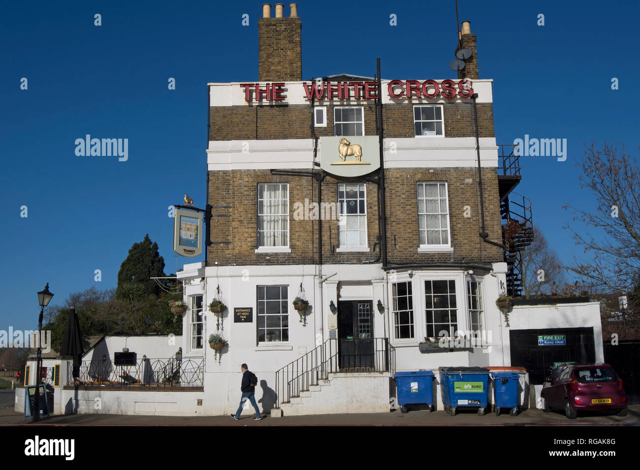 The white cross richmond hires stock photography and images Alamy